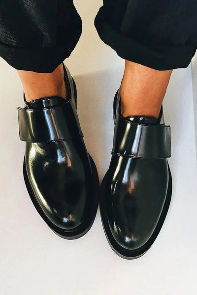 Ella & James | SHINY LOAFERS WITH WIDE STRAP