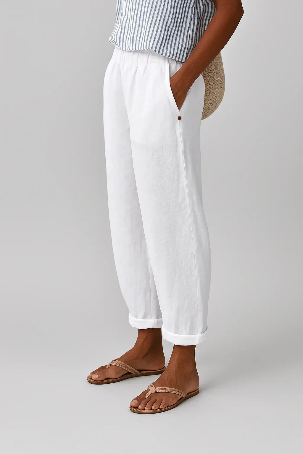 Elise | Timeless comfort in a light linen and cotton blend