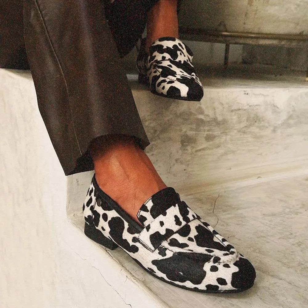 Ella & James | ELEGANT ANIMAL PRINT LOAFERS