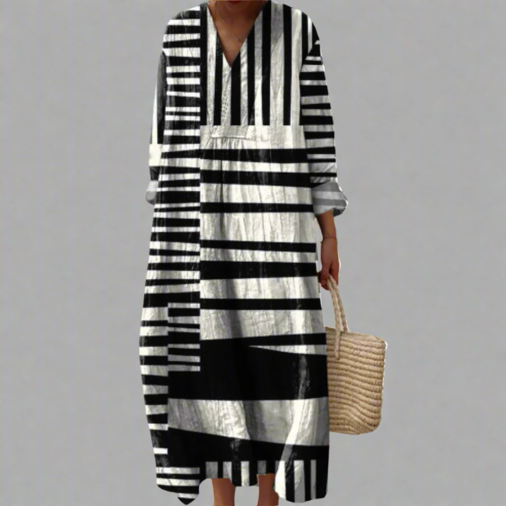 Lydia™ | Flowing Maxi Dress with Monochrome Stripes
